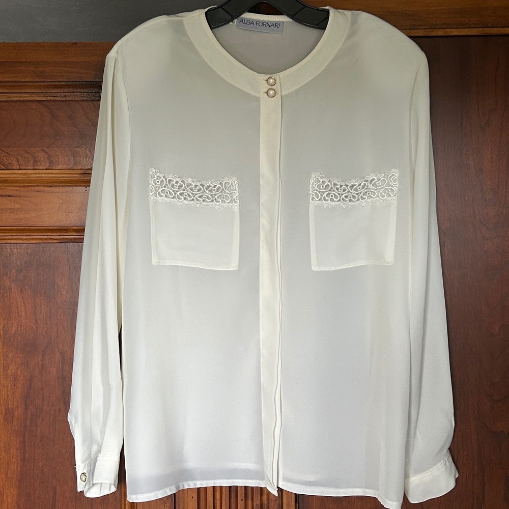 Alba Fornari Cream White Shirt With Emrodered Pockets, Size 46 Italian (Large)